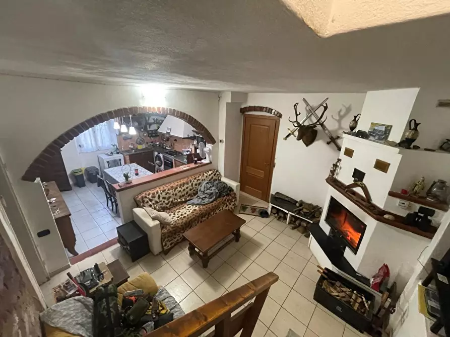 Immagine 19 di Casa bifamiliare in vendita  a Ortonovo