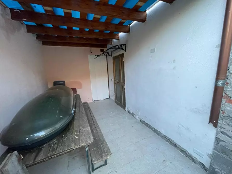 Immagine 16 di Casa bifamiliare in vendita  a Ortonovo