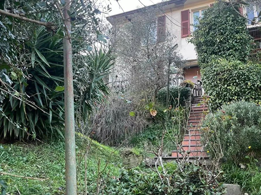 Immagine 26 di Casa bifamiliare in vendita  a Ortonovo