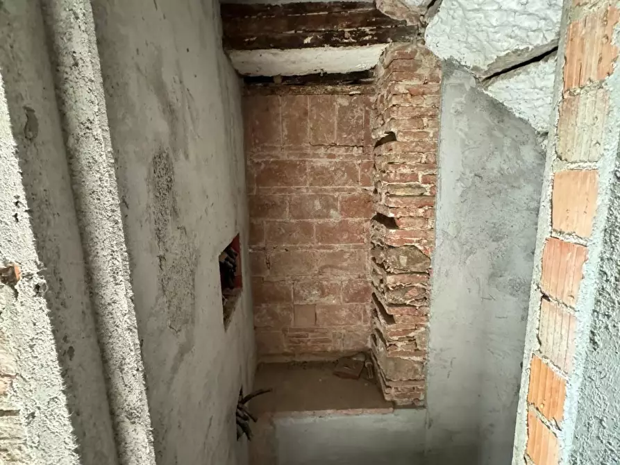 Immagine 12 di Porzione di casa in vendita  a Capannori