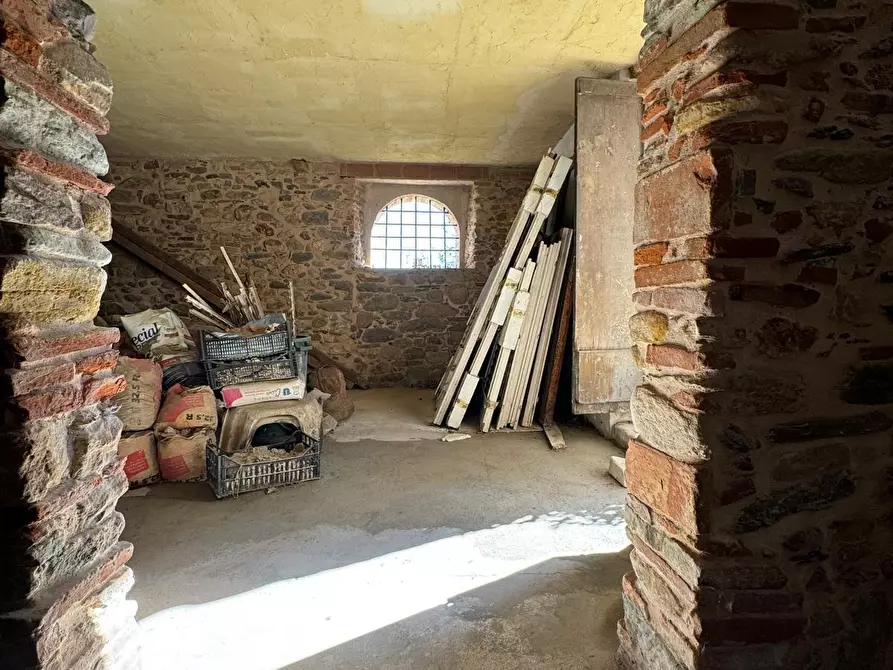 Immagine 6 di Porzione di casa in vendita  a Capannori