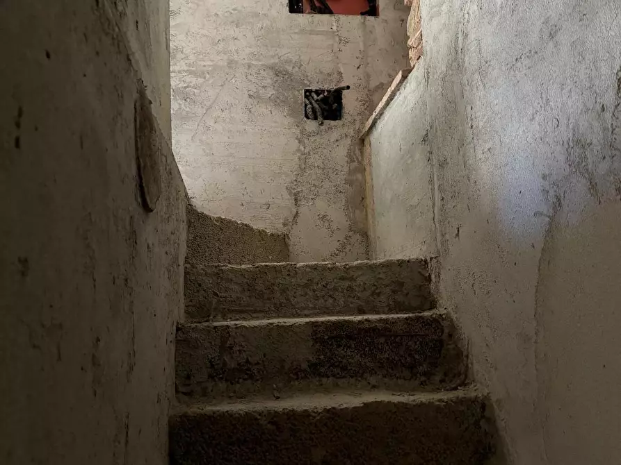 Immagine 17 di Porzione di casa in vendita  a Capannori