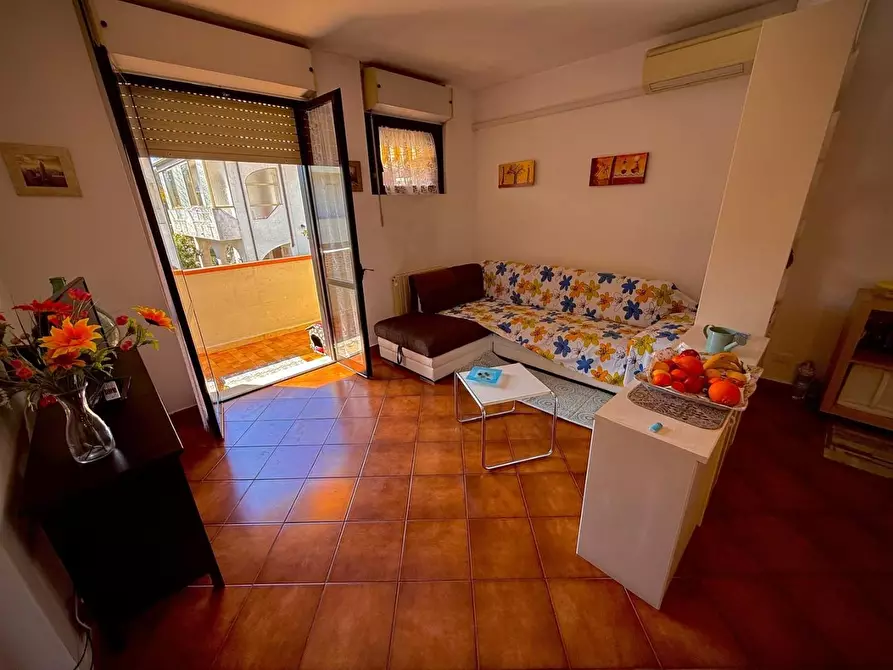 Immagine 4 di Appartamento in vendita  a Massa