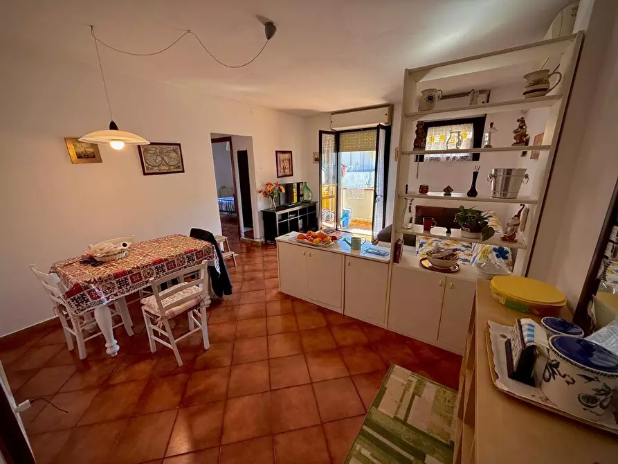 Immagine 5 di Appartamento in vendita  a Massa