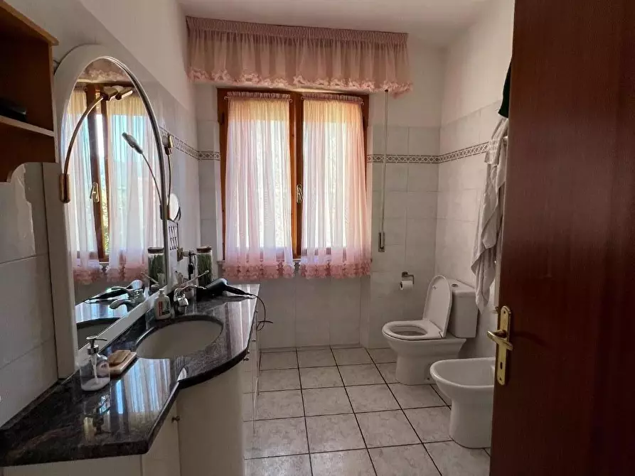 Immagine 40 di Casa bifamiliare in vendita  a Castagneto Carducci