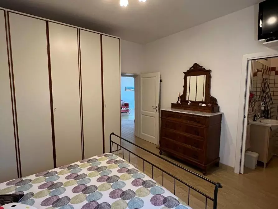 Immagine 14 di Casa bifamiliare in vendita  a Castagneto Carducci