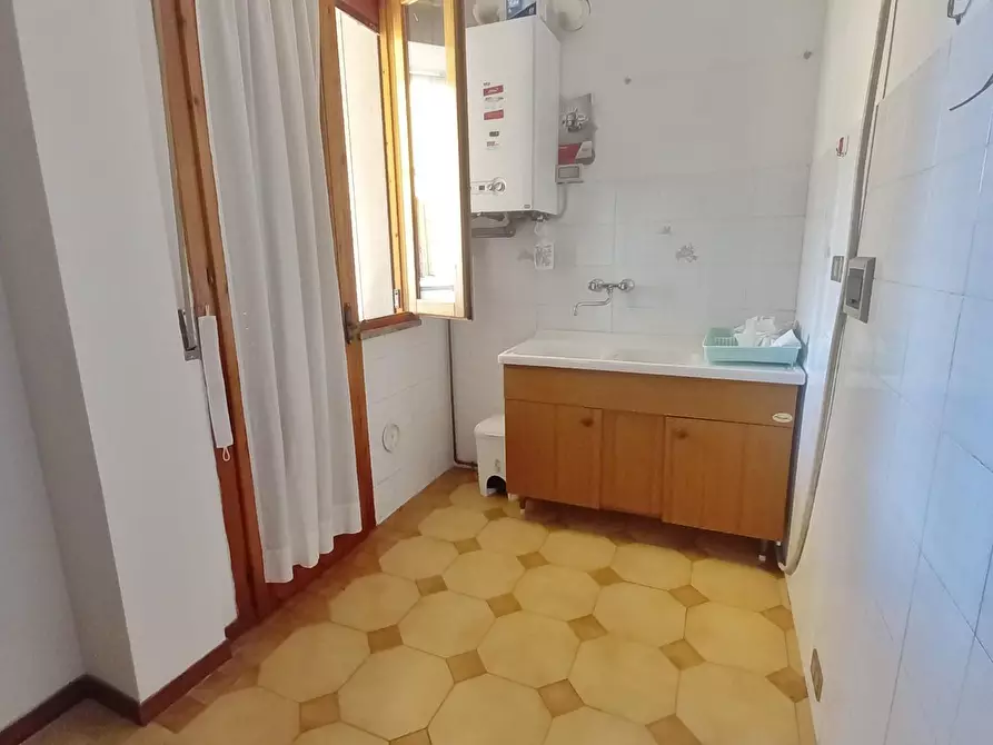 Immagine 10 di Appartamento in vendita  a Castelfiorentino