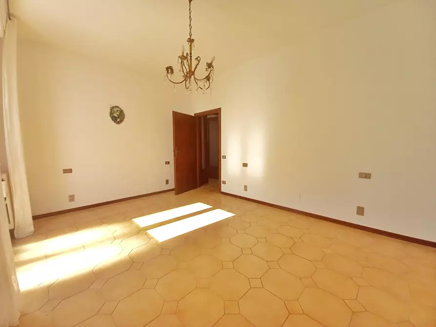 Immagine 17 di Appartamento in vendita  a Castelfiorentino