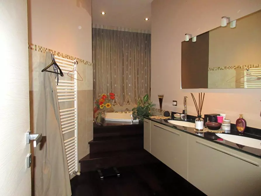 Immagine 8 di Appartamento in vendita  a Empoli