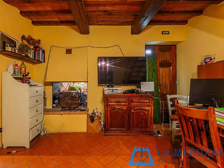 Immagine 9 di Casa indipendente in vendita  a Lamporecchio