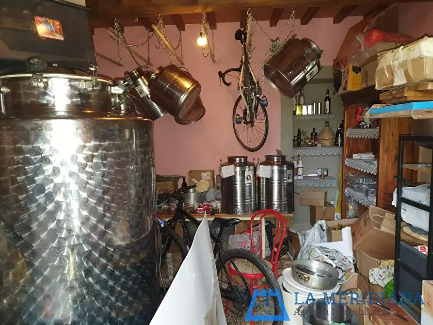 Immagine 26 di Casa indipendente in vendita  a Lamporecchio