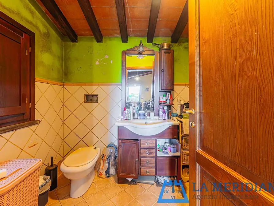 Immagine 15 di Casa indipendente in vendita  a Lamporecchio