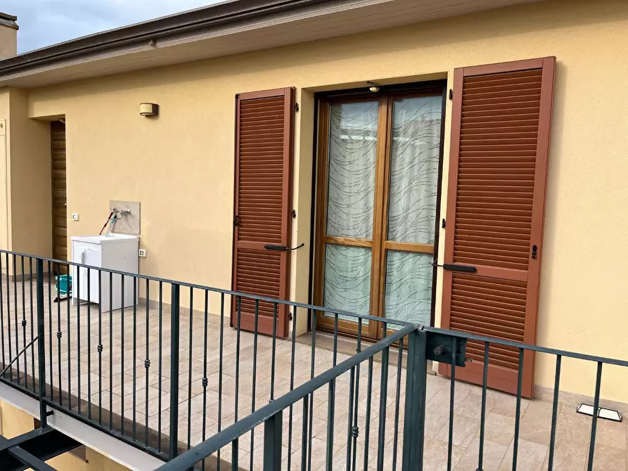 Immagine 2 di Appartamento in vendita  a San Giuliano Terme