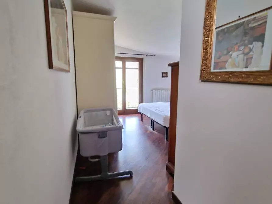 Immagine 11 di Villetta a schiera in vendita  a Carrara