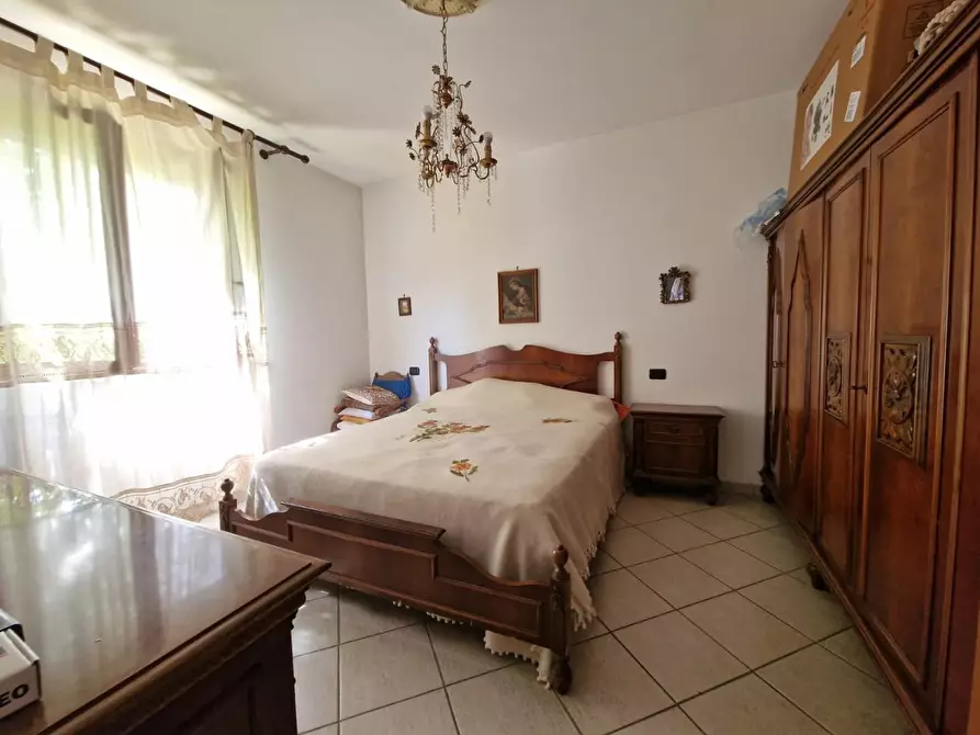 Immagine 7 di Villetta a schiera in vendita  a Carrara