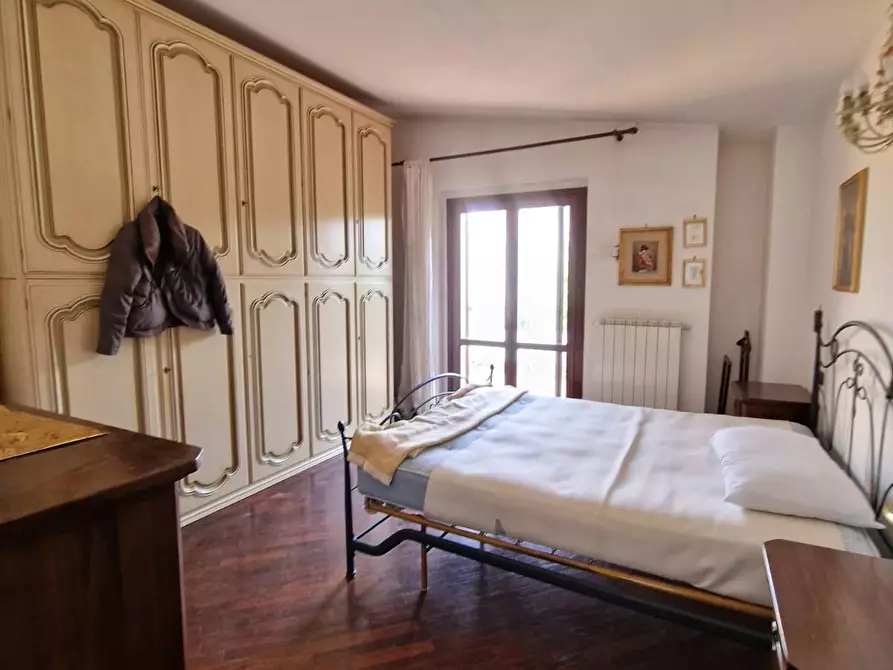 Immagine 10 di Villetta a schiera in vendita  a Carrara