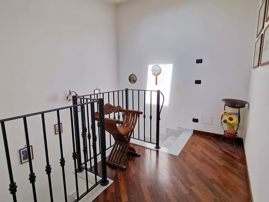 Immagine 8 di Villetta a schiera in vendita  a Carrara