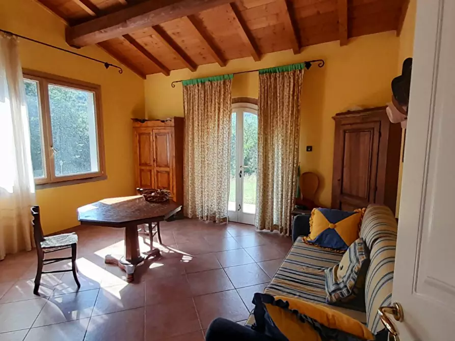 Immagine 36 di Villa in vendita  a Londa