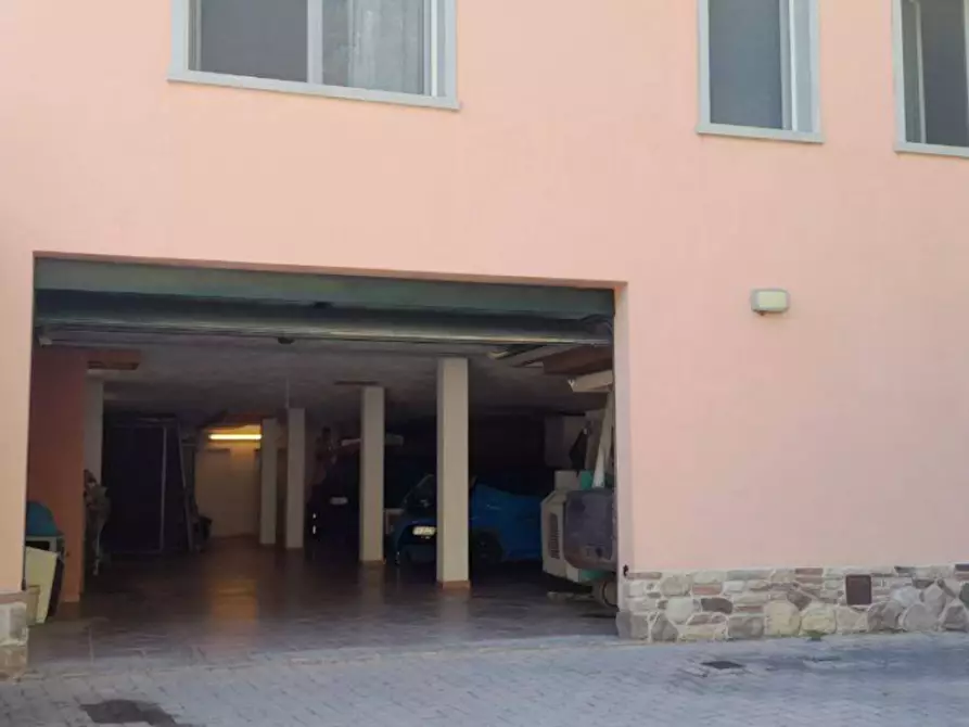 Immagine 41 di Villa in vendita  a Londa