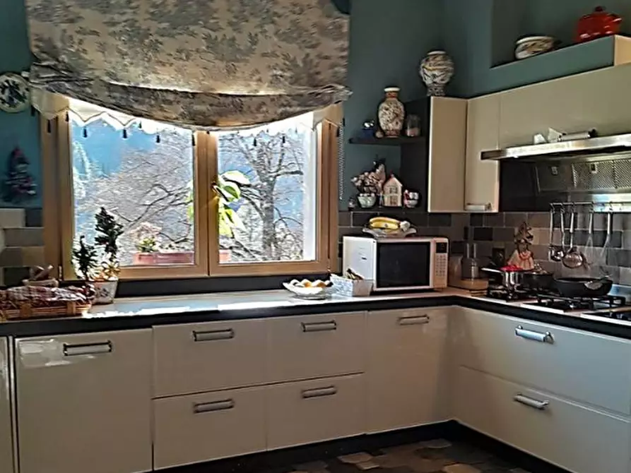 Immagine 15 di Villa in vendita  a Londa