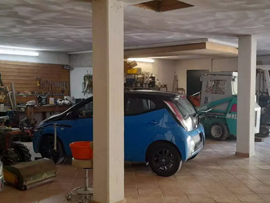 Immagine 40 di Villa in vendita  a Londa