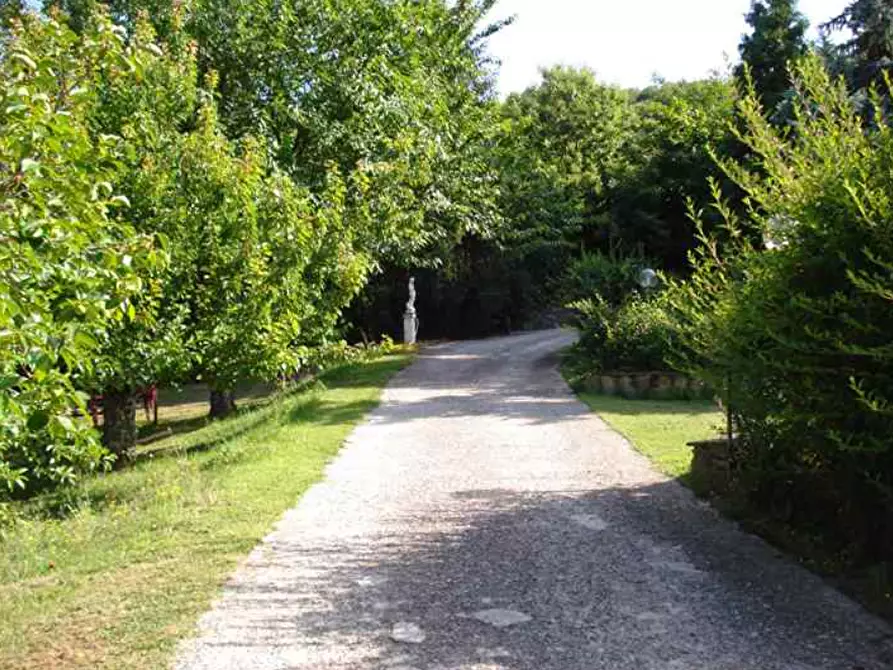 Immagine 19 di Villa in vendita  a Vaglia