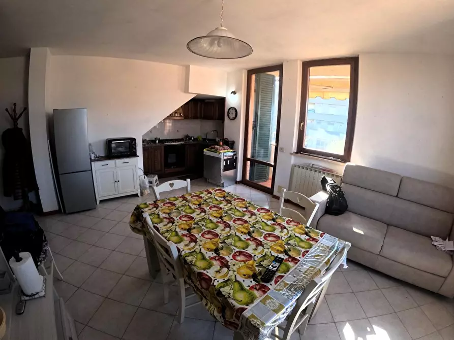 Immagine 4 di Appartamento in vendita  a Colle Di Val D'elsa