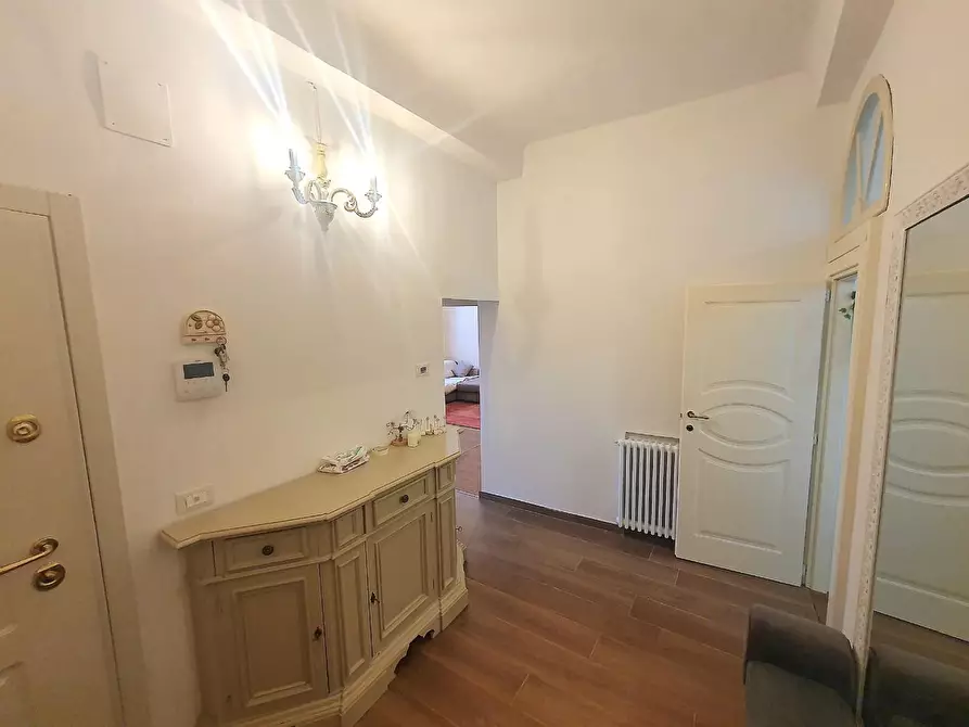 Immagine 44 di Appartamento in vendita  a Lucca