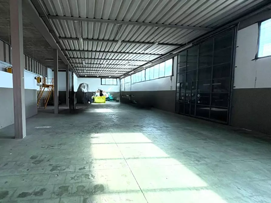 Immagine 6 di Attività artigianale in vendita  a Castelfranco Di Sotto