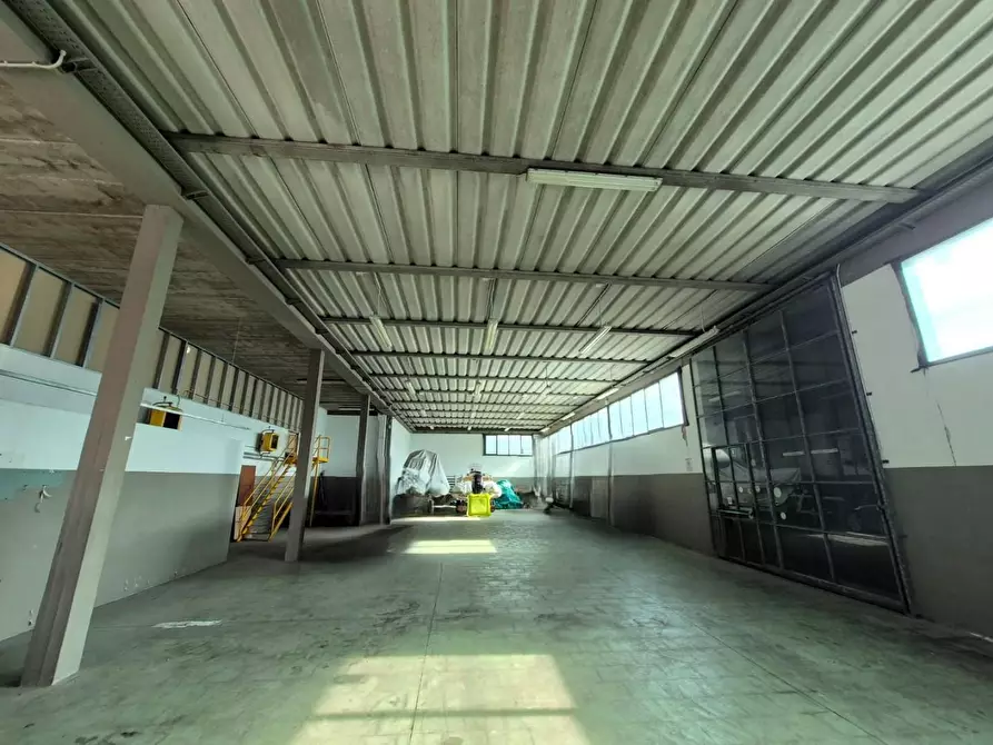 Immagine 4 di Attività artigianale in vendita  a Castelfranco Di Sotto