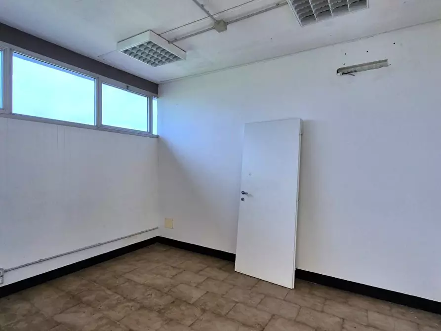 Immagine 11 di Attività artigianale in vendita  a Castelfranco Di Sotto