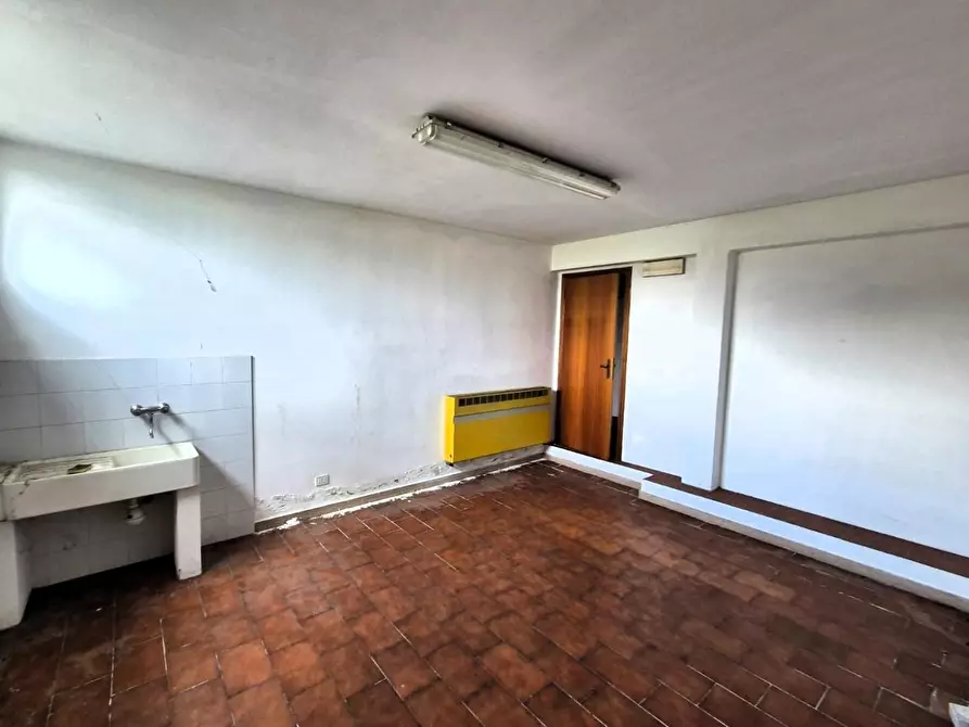 Immagine 18 di Attività artigianale in vendita  a Castelfranco Di Sotto