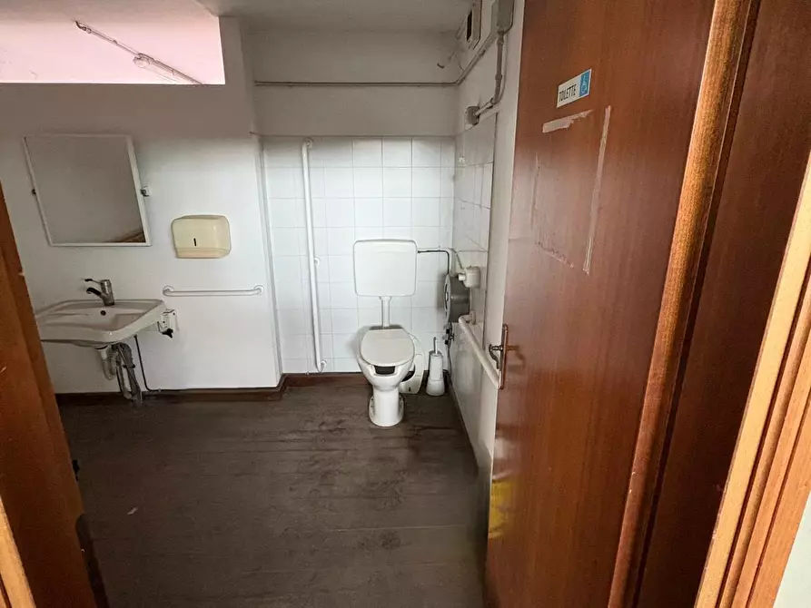 Immagine 19 di Attività artigianale in vendita  a Castelfranco Di Sotto