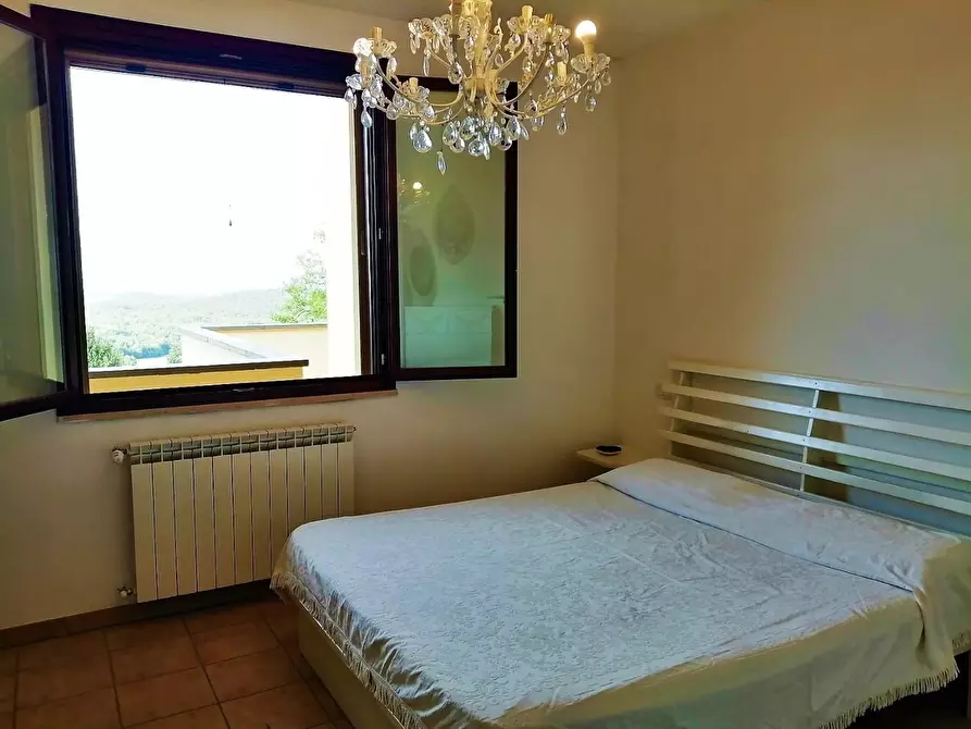 Immagine 12 di Appartamento in vendita  a Casole D'elsa