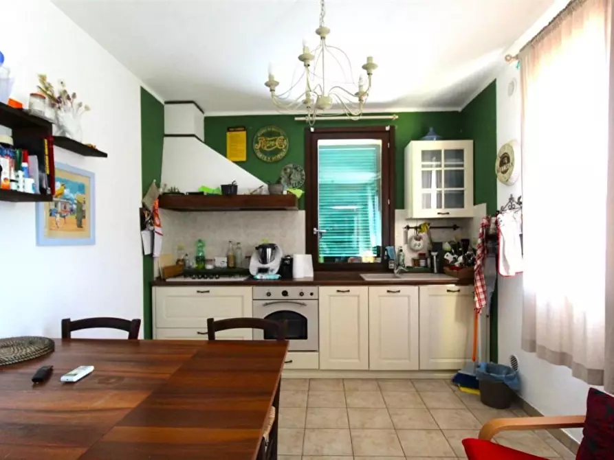 Immagine 10 di Appartamento in vendita  a Casole D'elsa