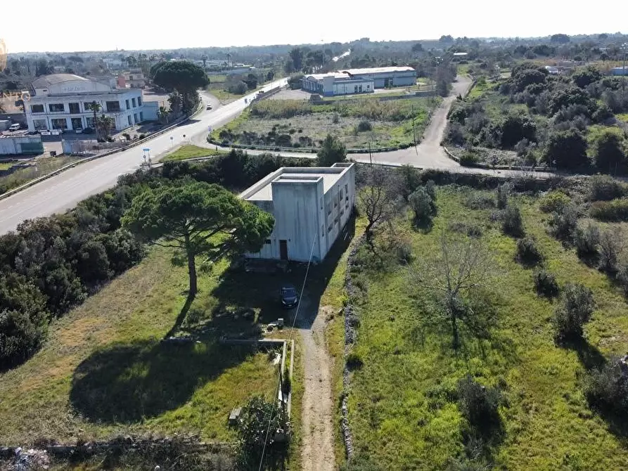 Immagine 1 di Attività artigianale in vendita  a Presicce