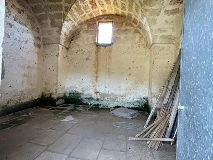 Immagine 31 di Attività artigianale in vendita  a Presicce