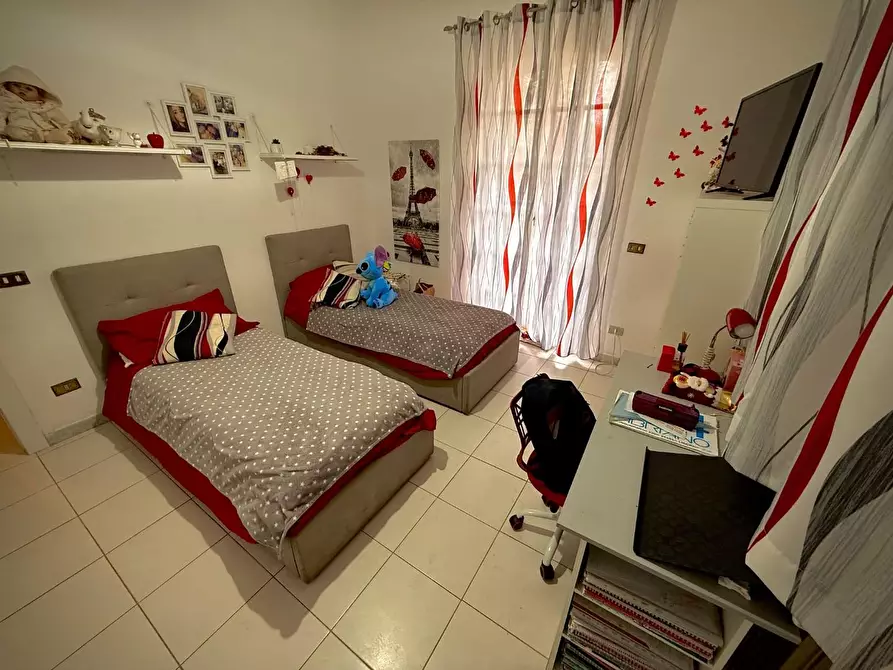 Immagine 64 di Villa in vendita  a Carrara
