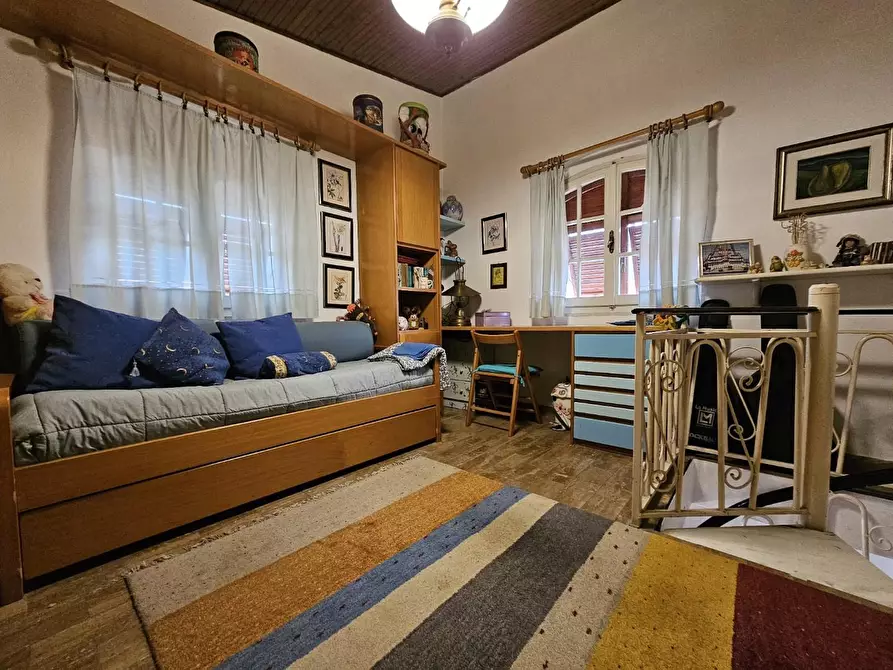 Immagine 55 di Villa in vendita  a Carrara