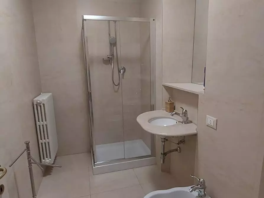 Immagine 11 di Appartamento in vendita  a Fucecchio