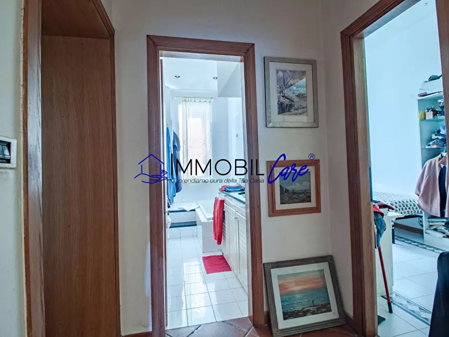 Immagine 13 di Appartamento in vendita  a Livorno