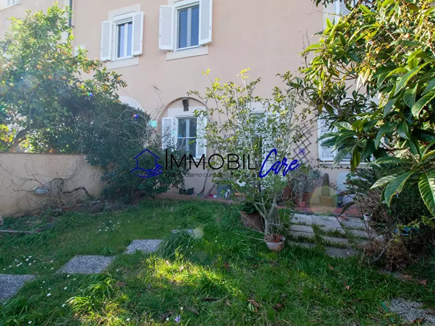 Immagine 7 di Appartamento in vendita  a Livorno