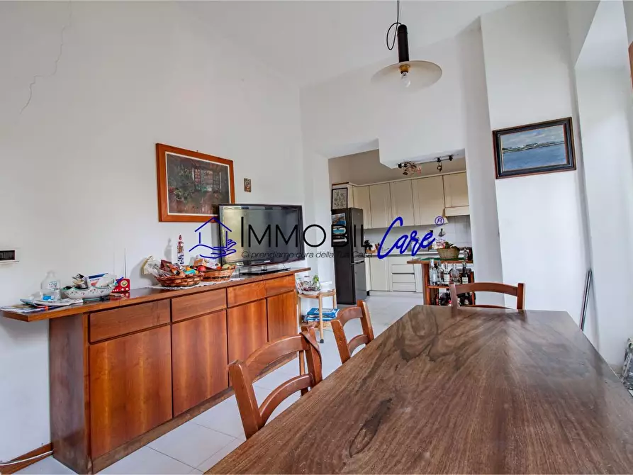 Immagine 3 di Appartamento in vendita  a Livorno