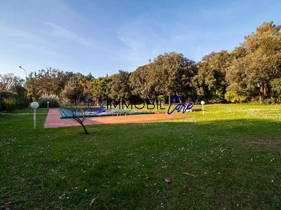 Immagine 27 di Appartamento in vendita  a Livorno