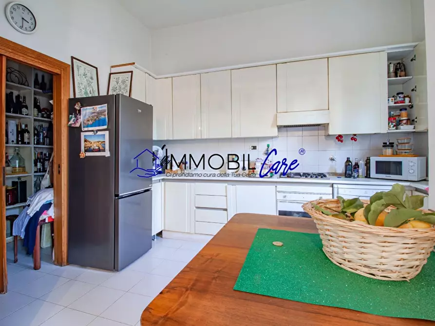 Immagine 8 di Appartamento in vendita  a Livorno