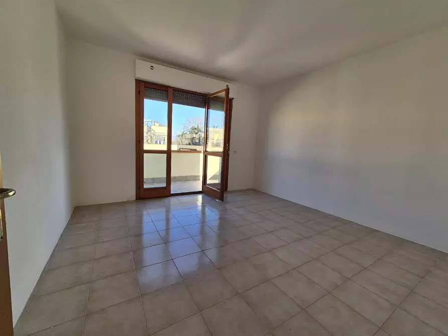 Immagine 11 di Mansarda in vendita  a Pisa