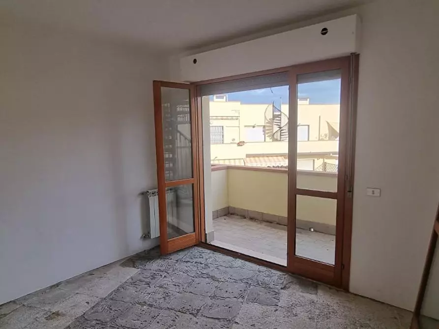Immagine 13 di Mansarda in vendita  a Pisa