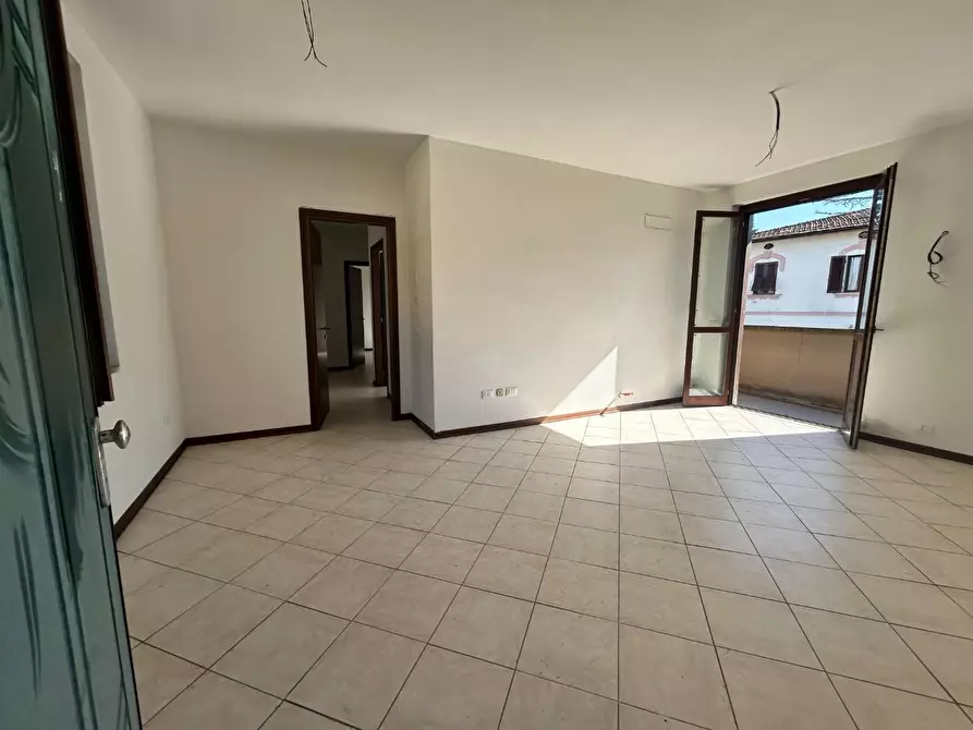 Immagine 3 di Appartamento in vendita  a Montopoli In Val D'arno