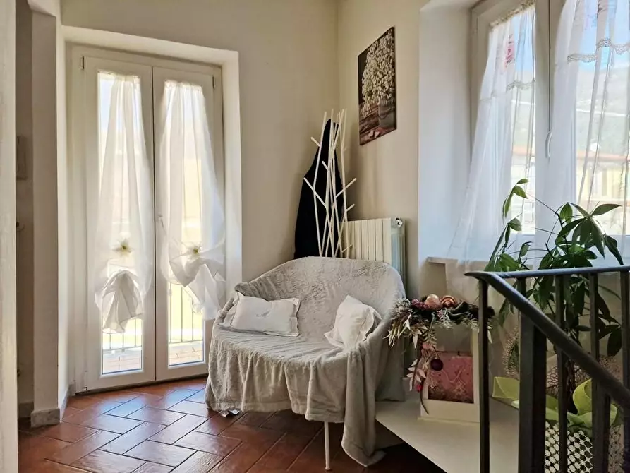 Immagine 10 di Appartamento in vendita  a Massa