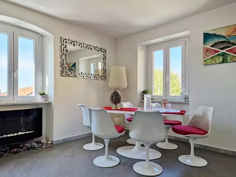 Immagine 2 di Appartamento in vendita  a Massa